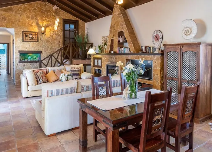 Villa Maravilla Piscina Climatizada Villaverde (Fuerteventura)