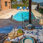 Maravilla Piscina Climatizada Вилла